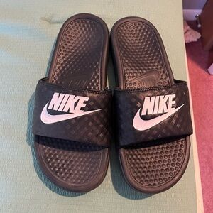 FINAL SALE Nike Women’s Slides